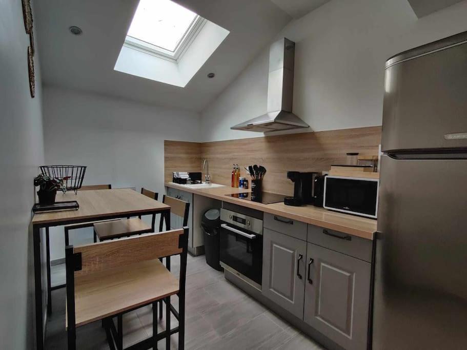 La Petite Falaise, Maison Avec Cour Dreux Centre 外观 照片